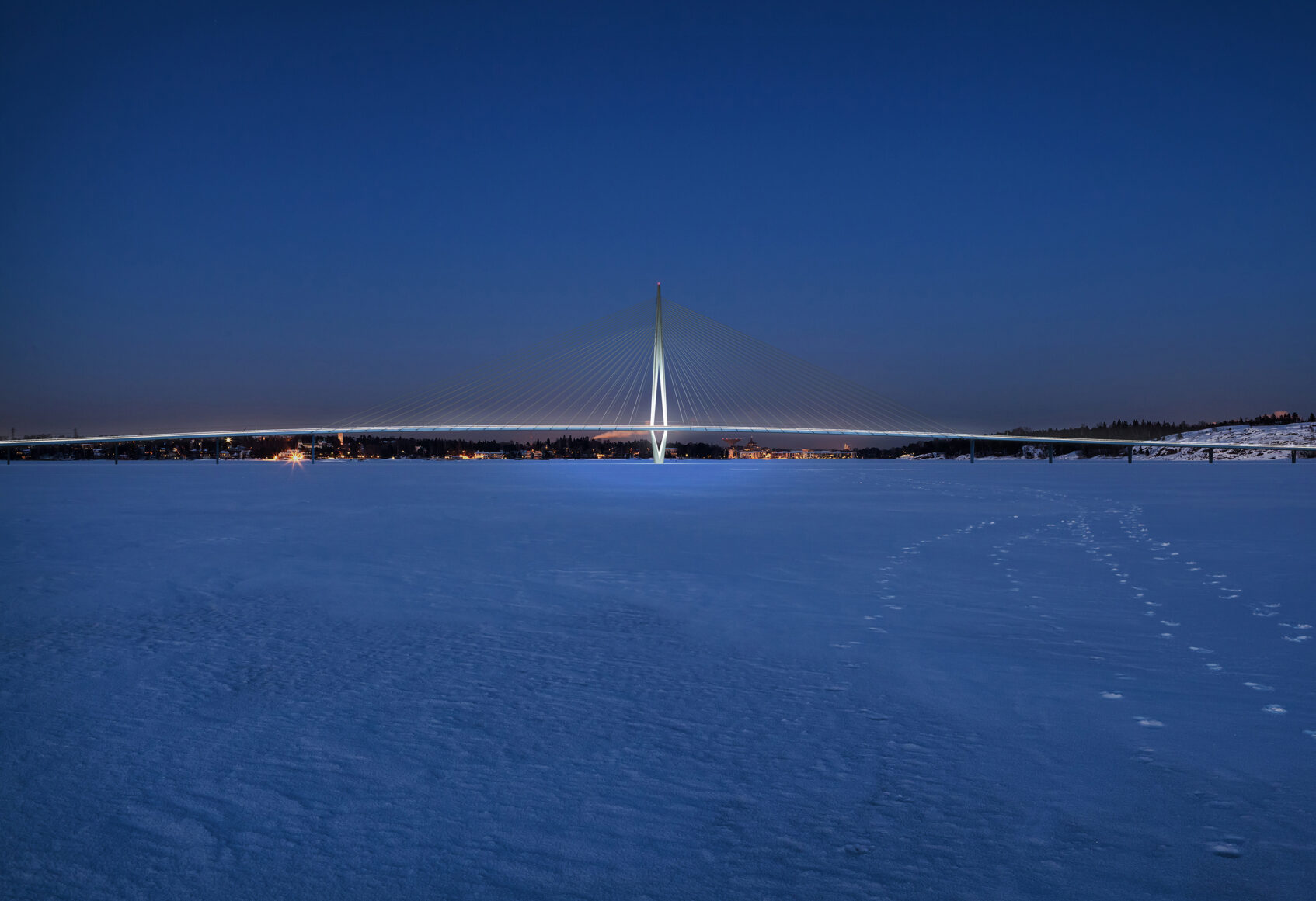 Night snow image of Kruunusilat Bridge